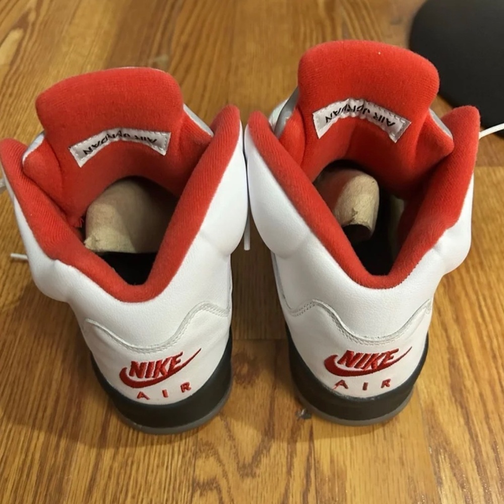 Air Jordan White and Red Sneakers - Picture 10 of 11